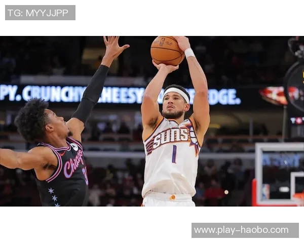 布克第三节狂砍16分全场31分4板3助伤退末节遗憾未能继续拼搏